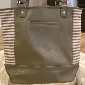 Thirty-one olive tote